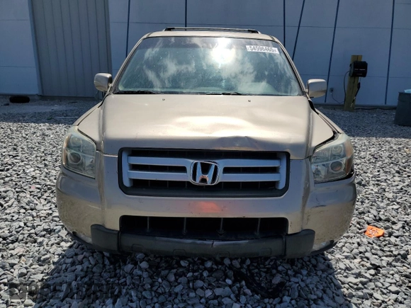 2006 Honda Pilot EX-L with VIN 5FNYF28596B032369, listed as a Copart auction lot 54596465 with 201,181 mi miles and Salvage Title. Bid and sale history available at DreamBid. Image 5.