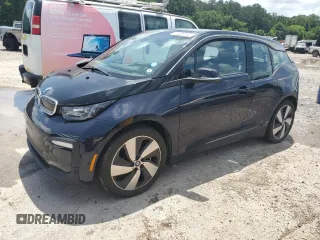 2018 BMW i3 with VIN WBY7Z4C5XJVD96284, listed as a Copart auction lot 61829155 with Not provided miles and Clean title. Bid and sale history available at DreamBid. Image 1.