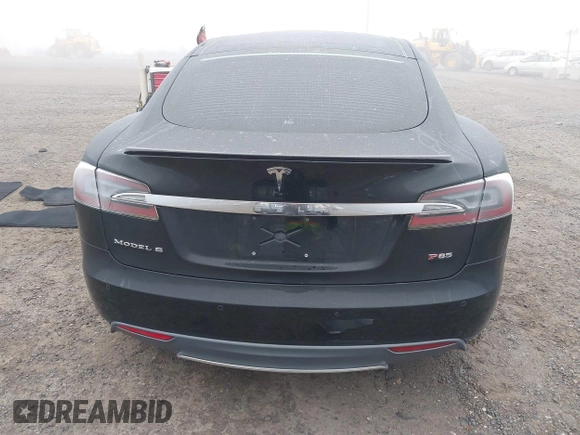 2014 Tesla Model S 60 with VIN 5YJSA1H1XEFP36008, listed as a IAAI auction lot 41287240 with 48,171 mi miles and . Bid and sale history available at DreamBid. Image 17.