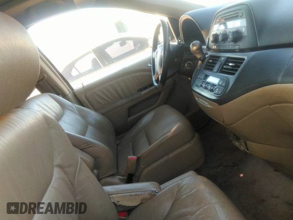 2006 Honda Odyssey EX-L with VIN 5FNRL386X6B452864, listed as a IAAI auction lot 41878327 with 197,923 mi miles. Bid and sale history available at carsss.com. Image 5.