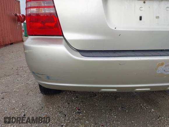 2002 Toyota Highlander z VIN JTEGD21A920030182, wystawiony jako IAAI lot #41944944 z przebiegiem 214 460 mil mil oraz . Historia ofert i sprzedaży dostępna na DreamBid. Obrazek 16.