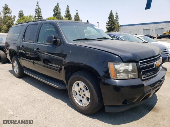 2014 Chevrolet Suburban LT with VIN 1GNSKJE74ER200677, listed as a Copart auction lot 62510114 with 249,578 mi miles and Salvage Title. Bid and sale history available at carsss.com. Image 4.