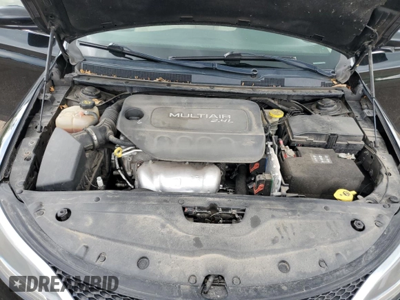 2015 Chrysler 200 Limited z VIN 1C3CCCAB9FN564042, wystawiony jako Copart lot #58078795 z przebiegiem 197 384 mil mil oraz Szkoda całkowita • Salvage title. Historia ofert i sprzedaży dostępna na DreamBid. Obrazek 11.