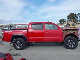 2021 Toyota Tacoma 4WD SR with VIN 3TMCZ5AN0MM416627, listed as a IAAI auction lot 41895966 with 18,250 mi miles. Bid and sale history available at carsss.com. Image 13.