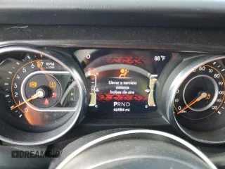 2020 Jeep Wrangler Unlimited Sahara High Altitude with VIN 1C4HJXEG6LW286324, listed as a Copart auction lot 45111415 with 46,984 mi miles and Non repairable. Bid and sale history available at DreamBid. Image 9.