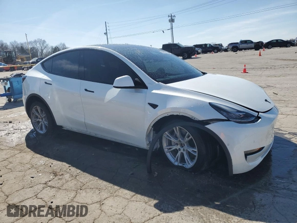 2022 Tesla Model Y Long Range with VIN 7SAYGDEE7NF408209, listed as a Copart auction lot 50469215 with 33,621 mi miles and Salvage Title. Bid and sale history available at carsss.com. Image 4.