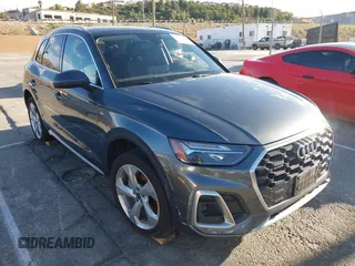 2023 Audi Q5 S line Premium Plus z VIN WA1EAAFY7P2065409, wystawiony jako IAAI lot #41305736 z przebiegiem 15 251 mil mil oraz . Historia ofert i sprzedaży dostępna na DreamBid. Obrazek 1.