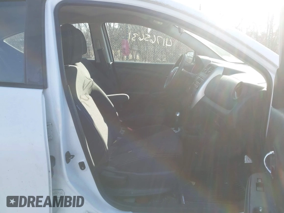2016 Nissan Versa SV z VIN 3N1CN7AP8GL903922, wystawiony jako IAAI lot #41765631 z przebiegiem 144 113 mil mil oraz . Historia ofert i sprzedaży dostępna na DreamBid. Obrazek 5.