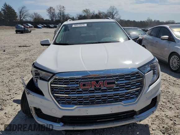 2022 GMC Terrain Denali with VIN 3GKALXEV2NL226743, listed as a Copart auction lot 50572075 with 19,390 mi miles and Salvage title. Bid and sale history available at DreamBid. Image 5.