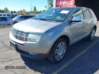 2008 Lincoln MKX with VIN 2LMDU88C68BJ03470, listed as a IAAI auction lot 42851164 with 198,218 mi miles and . Bid and sale history available at DreamBid. Image 2.