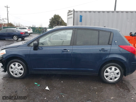 2008 Nissan Versa 1.8 SL with VIN 3N1BC13EX8L388854, listed as a IAAI auction lot 41448967 with 182,944 mi miles. Bid and sale history available at carsss.com. Image 15.