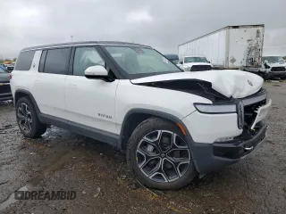 2023 Rivian R1S Adventure z VIN 7PDSGBBA2PN026420, wystawiony jako Copart lot #55331045 z przebiegiem 29 938 mil mil oraz Szkoda całkowita • Salvage title. Historia ofert i sprzedaży dostępna na DreamBid. Obrazek 4.