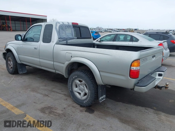 2003 Toyota Tacoma with VIN 5TEWN72N83Z286455, listed as a IAAI auction lot 41270076 with 170,482 mi miles. Bid and sale history available at carsss.com. Image 3.