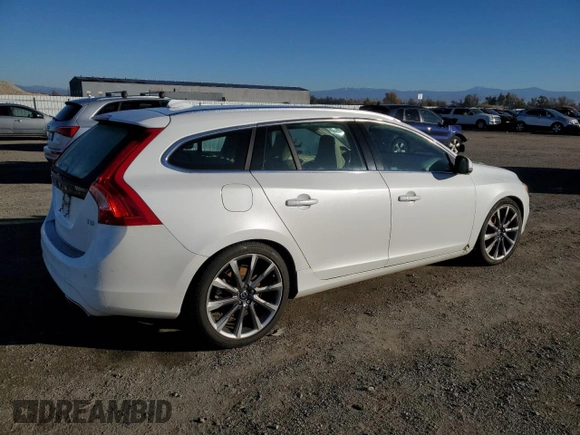 2015 Volvo V60 T5 Drive-E Platinum with VIN YV140MEM1F1266256, listed as a Copart auction lot 83092644 with 44,048 mi miles and Salvage title. Bid and sale history available at DreamBid. Image 3.