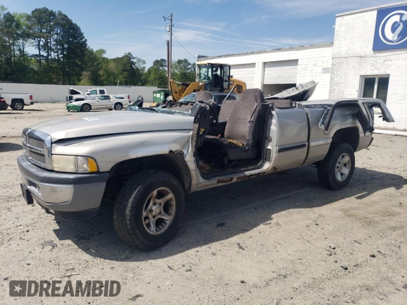 2000 Dodge 1500 z VIN 3B7HF12Z8YG160976, wystawiony jako Copart lot #55044765 z przebiegiem 362 570 mil mil oraz Szkoda całkowita • Salvage title. Historia ofert i sprzedaży dostępna na DreamBid. Obrazek 1.