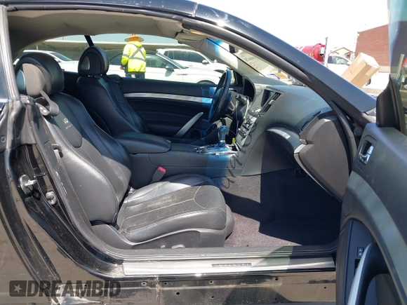 2011 Infiniti G37 with VIN JN1CV6FE1BM952590, listed as a IAAI auction lot 41990678 with 103,088 mi miles. Bid and sale history available at carsss.com. Image 5.