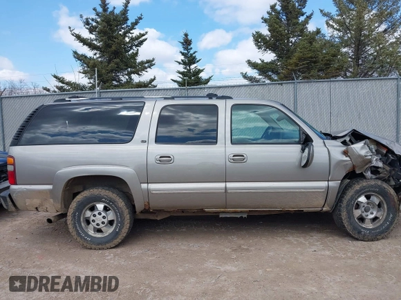 2002 Chevrolet Suburban LS with VIN 1GNFK16Z42J120730, listed as a IAAI auction lot 42021233 with 175,127 mi miles. Bid and sale history available at carsss.com. Image 14.