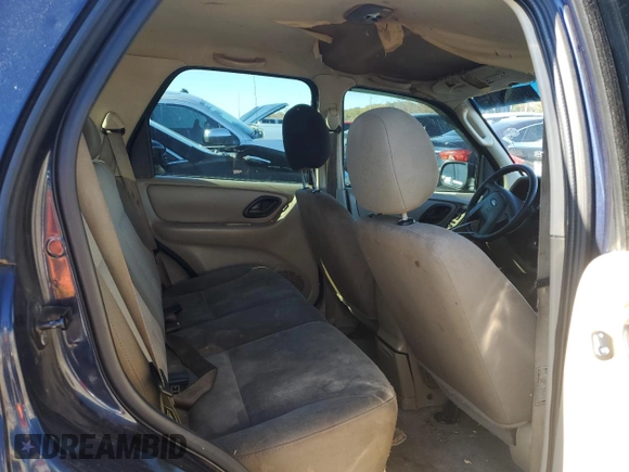 2004 Ford Escape XLS with VIN 1FMYU02184DA07091, listed as a Copart auction lot 84685754 with 212,257 mi miles and Salvage Title. Bid and sale history available at DreamBid. Image 11.