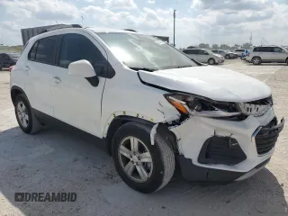 2022 Chevrolet Trax LT z VIN KL7CJLSM9NB562578, wystawiony jako Copart lot #53083895 z przebiegiem 17 916 mil mil oraz Szkoda całkowita • Salvage title. Historia ofert i sprzedaży dostępna na DreamBid. Obrazek 4.