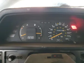1984 Honda Civic z VIN JHMAH3321ES036981, wystawiony jako Copart lot #55697265 z przebiegiem Nie podano mil oraz Tytuł czysty. Historia ofert i sprzedaży dostępna na DreamBid. Obrazek 9.