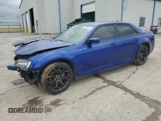 2019 Chrysler 300 S z VIN 2C3CCABT9KH649333, wystawiony jako Copart lot #55096265 z przebiegiem 65 663 mil mil oraz Szkoda całkowita • Salvage title. Historia ofert i sprzedaży dostępna na DreamBid. Obrazek 1.