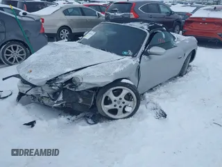 2000 Porsche Boxster с VIN WP0CA2984YU621650, выставлен на аукционе IAAI как лот 41381416 с пробегом 71 514 миль миль и . История ставок и продаж доступна на DreamBid. Изображение 2.