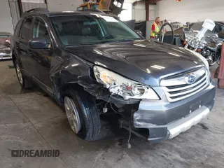 2010 Subaru Outback Limited Power Moon z VIN 4S4BRBKC6A3349435, wystawiony jako IAAI lot #42574424 z przebiegiem 231 973 mil mil oraz . Historia ofert i sprzedaży dostępna na DreamBid. Obrazek 1.