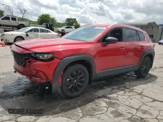 2025 Mazda CX-50 S Premium z VIN 7MMVABDM7SN306484, wystawiony jako Copart lot #55674485 z przebiegiem 10 350 mil mil oraz Szkody całkowita. Historia ofert i sprzedaży dostępna na DreamBid. Obrazek 1.