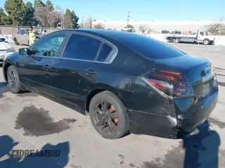 2012 Nissan Altima 2.5 S with VIN 1N4AL2AP8CN476335, listed as a IAAI auction lot 41400538 with 141,506 mi miles. Bid and sale history available at carsss.com. Image 3.