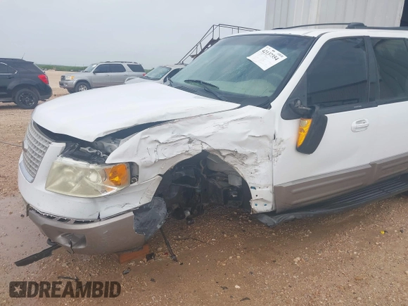 2003 Ford Expedition Eddie Bauer z VIN 1FMFU18L73LA67177, wystawiony jako IAAI lot #42137354 z przebiegiem 189 359 mil mil oraz . Historia ofert i sprzedaży dostępna na DreamBid. Obrazek 6.