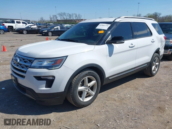 2018 Ford Explorer XLT z VIN 1FM5K7D85JGC71116, wystawiony jako IAAI lot #41901774 z przebiegiem 68 957 mil mil oraz . Historia ofert i sprzedaży dostępna na DreamBid. Obrazek 18.