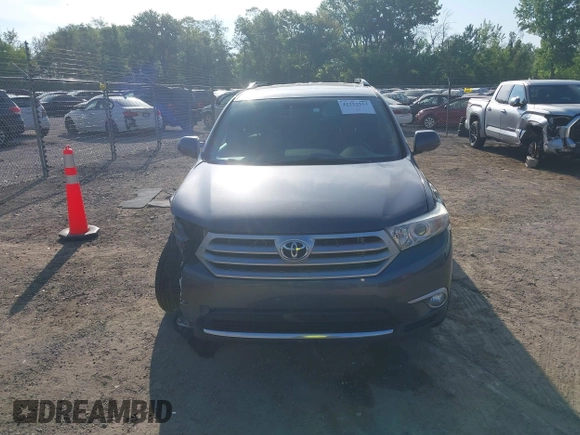 2011 Toyota Highlander Limited with VIN 5TDDK3EH7BS068694, listed as a IAAI auction lot 42252513 with 163,816 mi miles and . Bid and sale history available at DreamBid. Image 12.