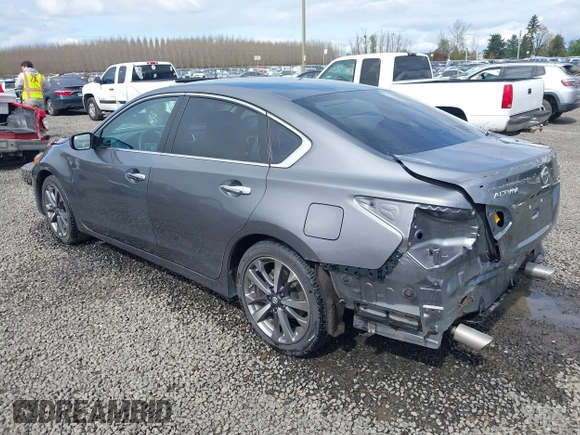 2016 Nissan Altima SR with VIN 1N4AL3AP2GC181013, listed as a IAAI auction lot 41896713 with 113,175 mi miles and . Bid and sale history available at carsss.com. Image 3.