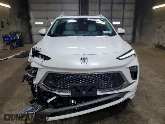 2024 Buick Encore GX Avenir with VIN KL4AMGSL5RB005019, listed as a Copart auction lot 58212105 with 9,430 mi miles and Salvage title. Bid and sale history available at DreamBid. Image 5.