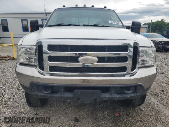 2000 Ford F-250 XL with VIN 1FTNW21F3YEC28124, listed as a Copart auction lot 55389625 with 378,509 mi miles and Clean title. Bid and sale history available at DreamBid. Image 5.