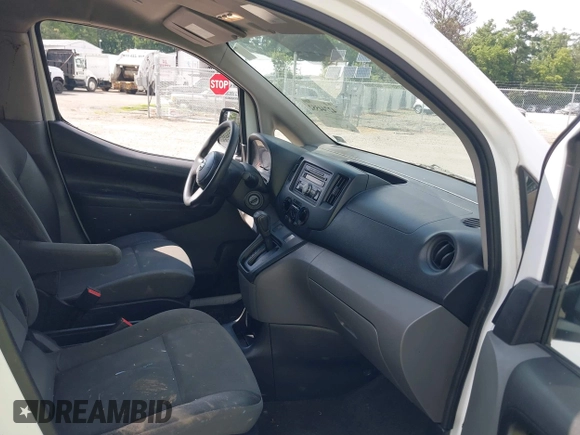 2013 Nissan NV200 SV with VIN 3N6CM0KN3DK693376, listed as a IAAI auction lot 42744552 with Not provided miles and . Bid and sale history available at DreamBid. Image 5.