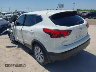 2019 Nissan Rogue S with VIN JN1BJ1CP1KW232503, listed as a IAAI auction lot 41982508 with 30,156 mi miles and . Bid and sale history available at carsss.com. Image 3.
