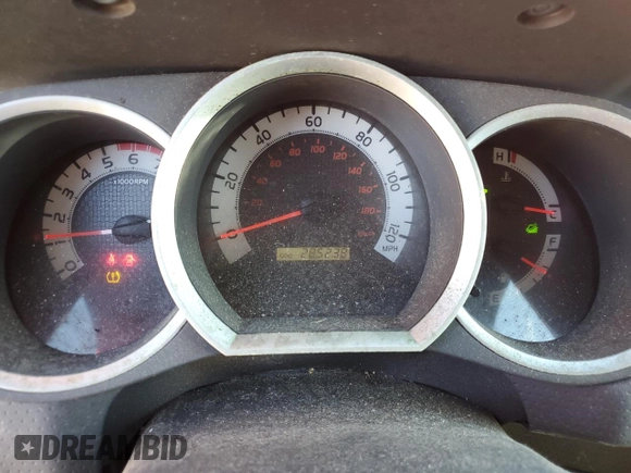2012 Toyota Tacoma с VIN 3TMLU4EN4CM092759, выставлен на аукционе Copart как лот 55695995 с пробегом 285 238 миль миль и Списание • Salvage title. История ставок и продаж доступна на DreamBid. Изображение 9.