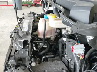 2025 Ram ProMaster Cargo Tradesman z VIN 3C6MRVHG9SE545797, wystawiony jako IAAI lot #42517448 z przebiegiem 11 388 mil mil oraz . Historia ofert i sprzedaży dostępna na DreamBid. Obrazek 20.