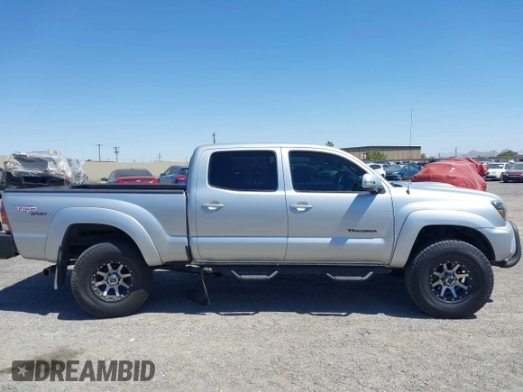 2013 Toyota Tacoma with VIN 3TMMU4FN2DM055326, listed as a IAAI auction lot 42560152 with 198,406 mi miles and . Bid and sale history available at DreamBid. Image 13.