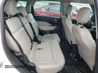 2018 FIAT 500L Trekking with VIN ZFBCFADH8JZ041087, listed as a Copart auction lot 72646294 with 105,360 mi miles and Clean Title. Bid and sale history available at carsss.com. Image 10.