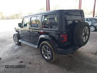 2019 Jeep Wrangler Unlimited Sahara with VIN 1C4HJXEG5KW532861, listed as a IAAI auction lot 41698912 with 121,278 mi miles and . Bid and sale history available at DreamBid. Image 3.