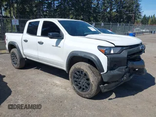 2023 Chevrolet Colorado 4WD Trail Boss with VIN 1GCPTEEK2P1203392, listed as a IAAI auction lot 42043211 with 27,589 mi miles. Bid and sale history available at carsss.com. Image 1.