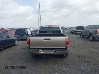 2006 Toyota Tacoma with VIN 5TEUU42N96Z268219, listed as a IAAI auction lot 41833805 with 151,872 mi miles. Bid and sale history available at carsss.com. Image 16.