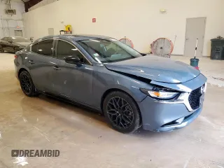 2024 Mazda 3 S Carbon Edition with VIN 3MZBPBCM1RM401627, listed as a Copart auction lot 60840015 with 41,667 mi miles and Clean title. Bid and sale history available at DreamBid. Image 4.