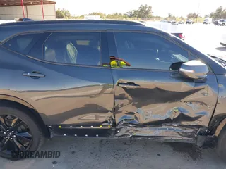2020 Chevrolet Blazer RS z VIN 3GNKBKRS5LS654306, wystawiony jako IAAI lot #40781301 z przebiegiem 116 596 mil mil oraz . Historia ofert i sprzedaży dostępna na DreamBid. Obrazek 13.