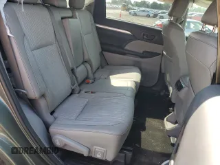 2019 Toyota Highlander LE with VIN 5TDBZRFH7KS711954, listed as a Copart auction lot 62260155 with 51,326 mi miles and Salvage title. Bid and sale history available at DreamBid. Image 11.