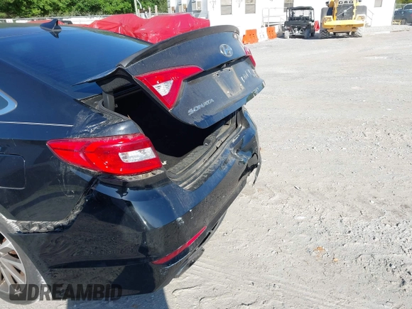 2015 Hyundai Sonata Limited with VIN 5NPE34AFXFH103882, listed as a IAAI auction lot 41946341 with 96,690 mi miles and . Bid and sale history available at carsss.com. Image 6.