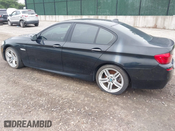 2013 BMW 5 Series 550i xDrive с VIN WBAFU9C51DDY72113, выставлен на аукционе IAAI как лот 42446069 с пробегом Не указан миль и . История ставок и продаж доступна на DreamBid. Изображение 3.