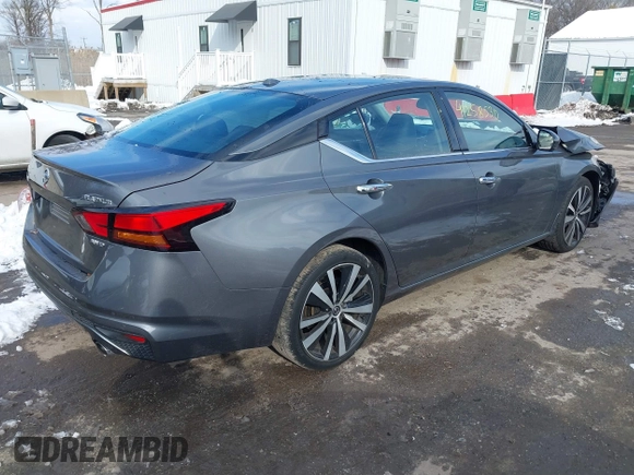 2019 Nissan Altima 2.5 Platinum with VIN 1N4BL4FWXKC158811, listed as a IAAI auction lot 41258530 with 64,779 mi miles. Bid and sale history available at carsss.com. Image 4.